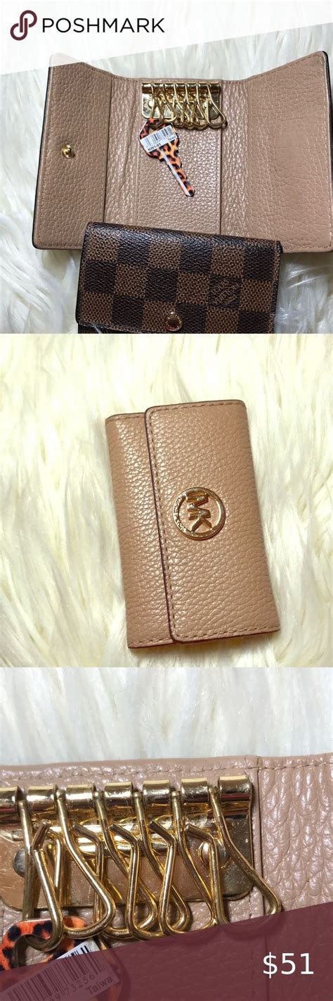 michael kors 6 ring key holder|Michael Kors id wallet keychain.